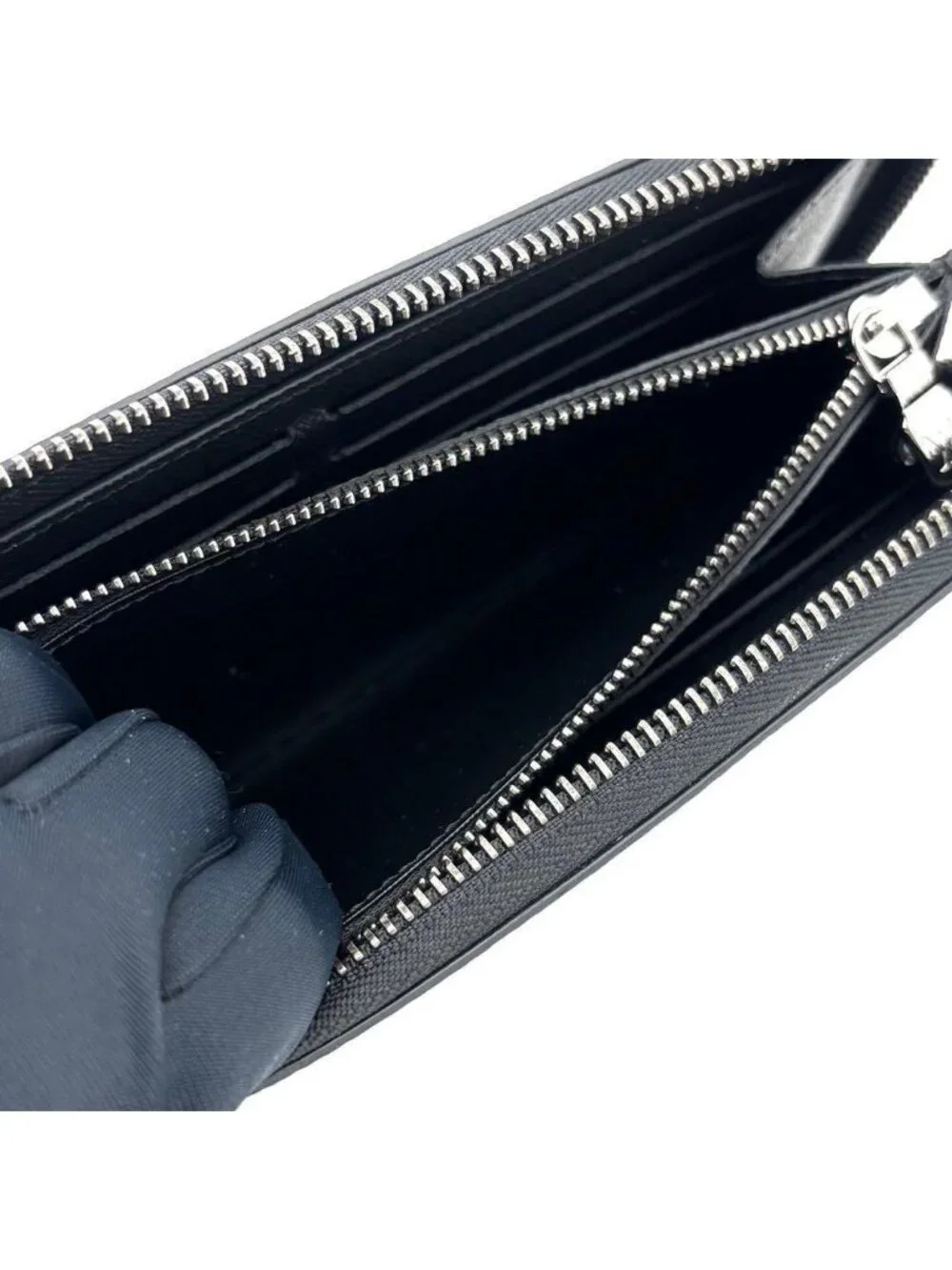 Louis Vuitton Monogram Eclipse Zippy Horizontal Wallet